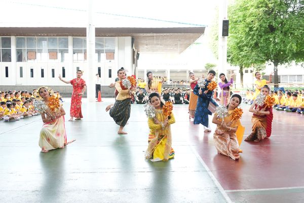 โรงเรียนปรีชานุศาสน์